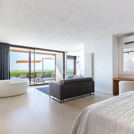 Casa Sulle Langhe - Luxury Pool, Sauna And Jacuzzi Villa