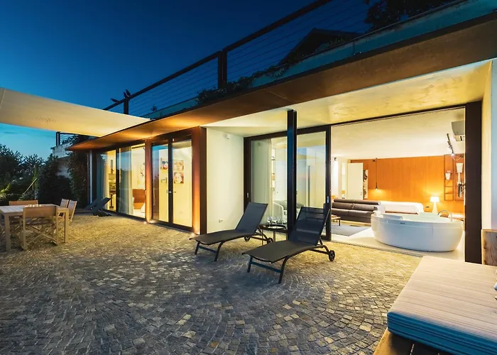 Casa Sulle Langhe - Luxury Pool, Sauna And Jacuzzi Vila